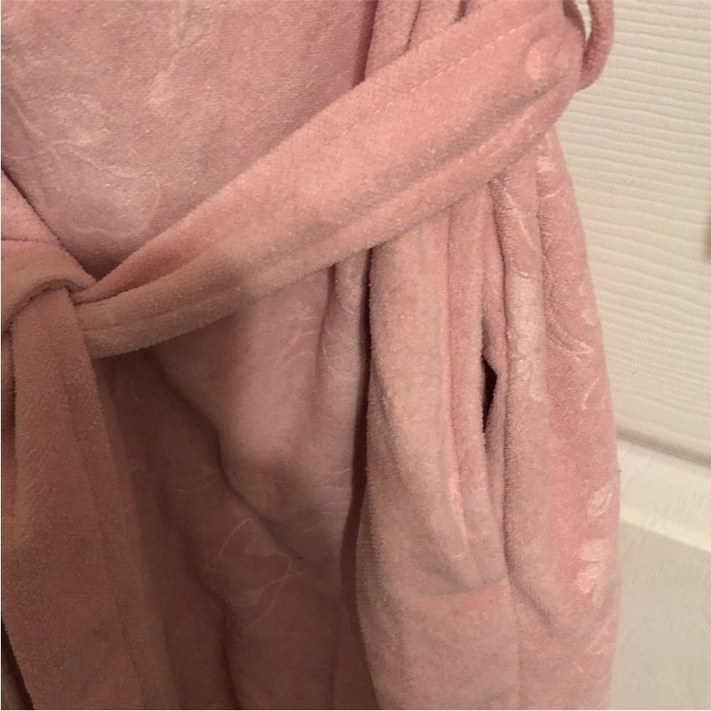 Pink Floral Robe - Picture 3 of 7